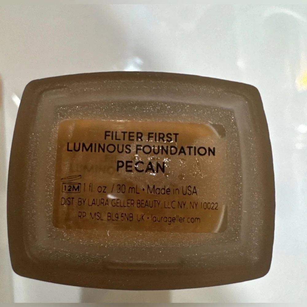 Laura Geller Filter First Luminous Foundation Pecan- full size NIB